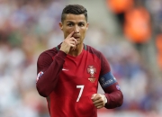 开云棋牌平台-鹈鹕之翼难遮乔治星光，生涯之夜铸就快船传奇