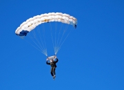 开云棋牌官方-速度与激情，F1新赛季揭幕战与森林狼险胜广厦的双重奏