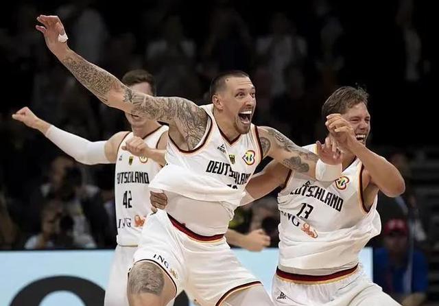 欧锦赛决赛瞩目：德国队实力压倒晋级的简单介绍