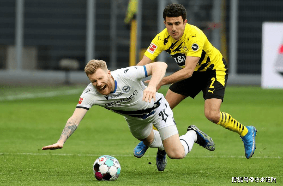 包含弗莱堡继续保持不败，状态火热的词条