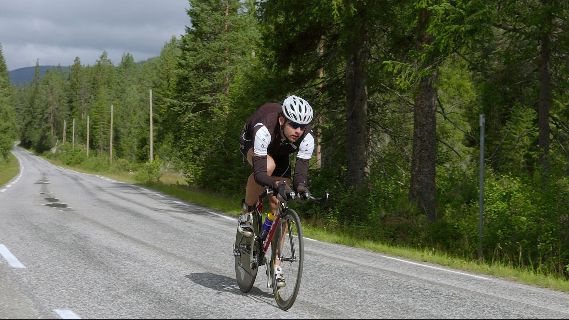 戈贝尔的终结者时刻，当防守大师让F1年度争冠之夜提前落幕