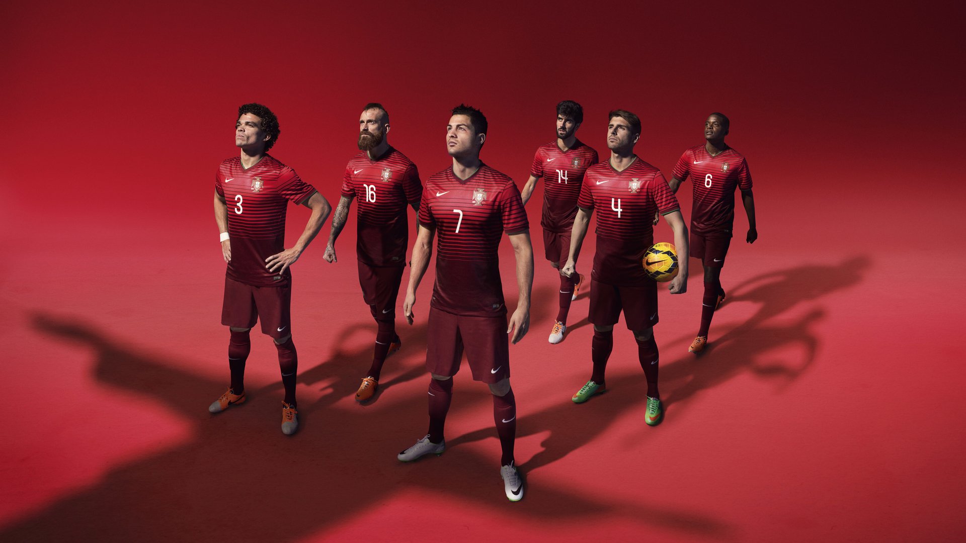 红蓝对决的独白，当佩雷兹点燃赛场，红牛的统治让哈斯成为沉默的注脚